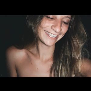 Meet your Posher, Leah